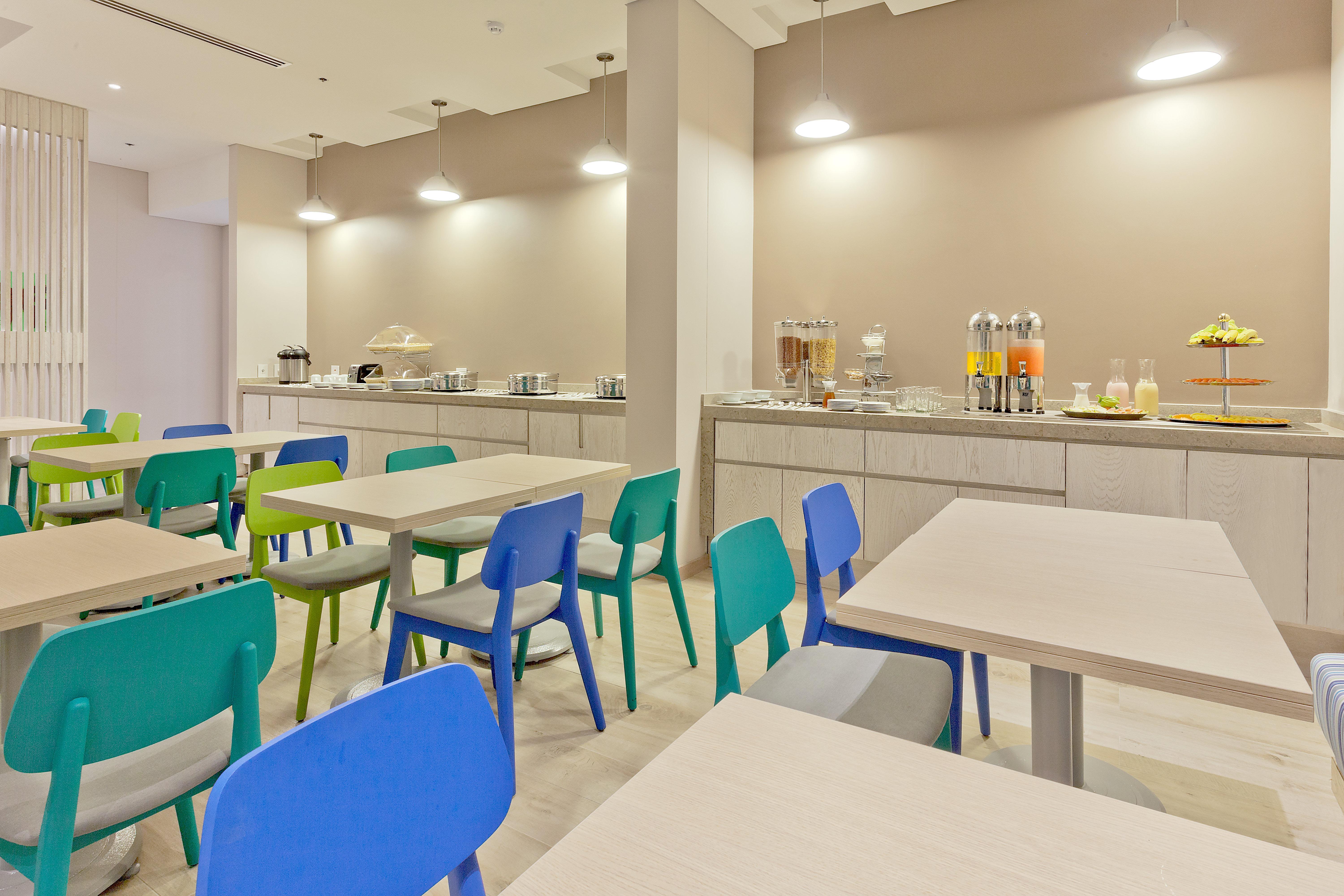 Holiday Inn Express Yopal By Ihg Ngoại thất bức ảnh