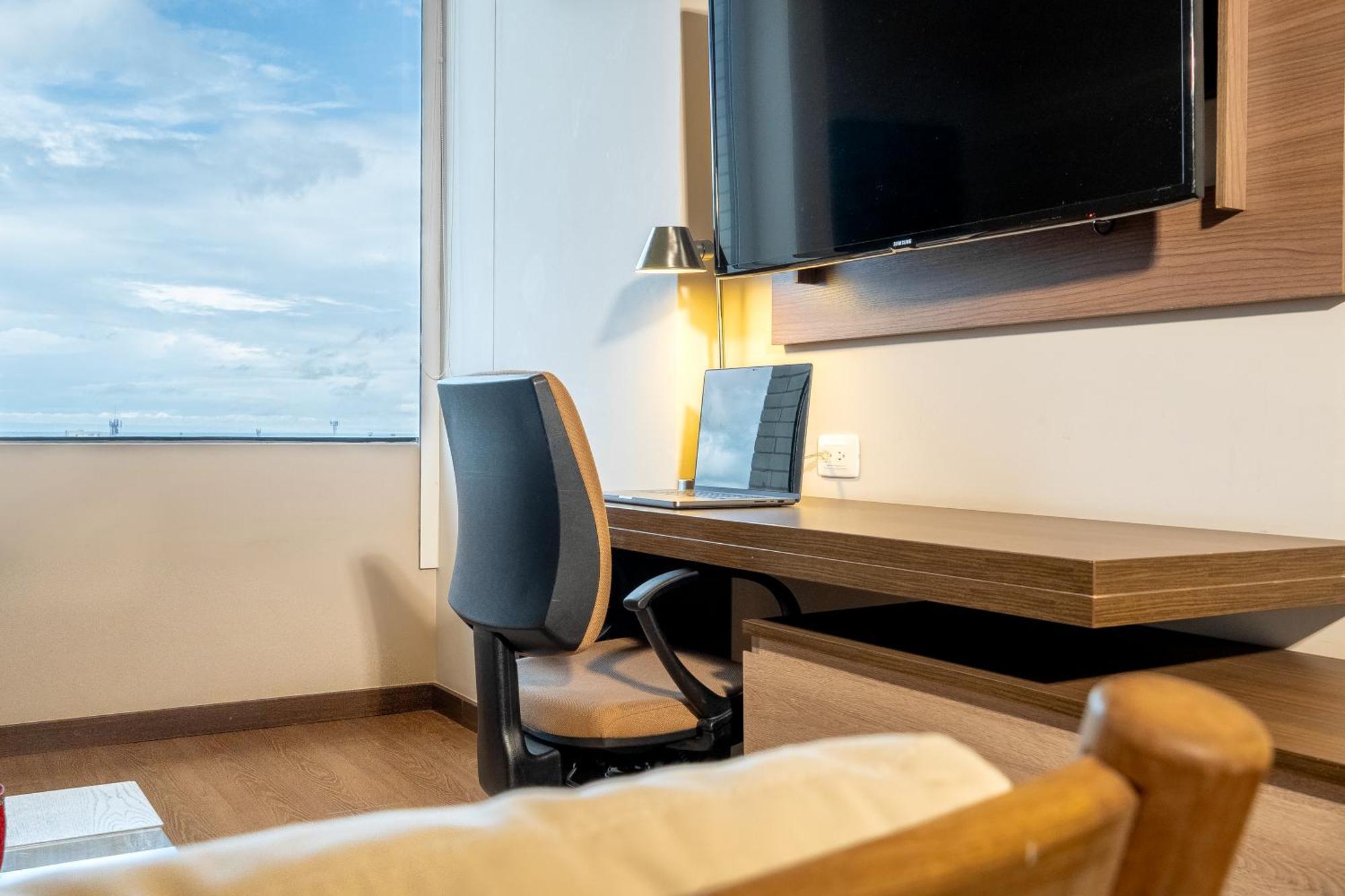 Holiday Inn Express Yopal By Ihg Ngoại thất bức ảnh