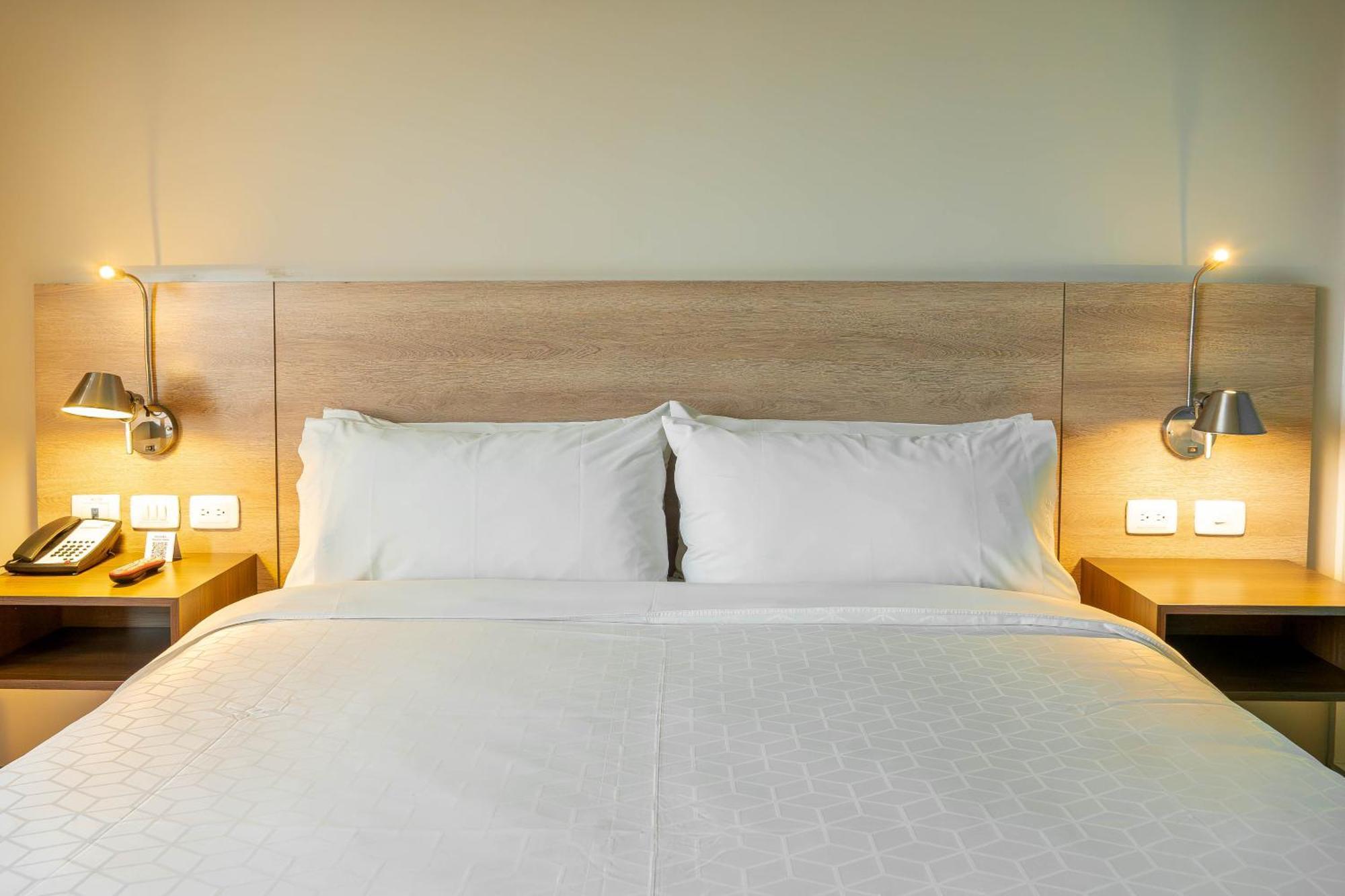 Holiday Inn Express Yopal By Ihg Ngoại thất bức ảnh