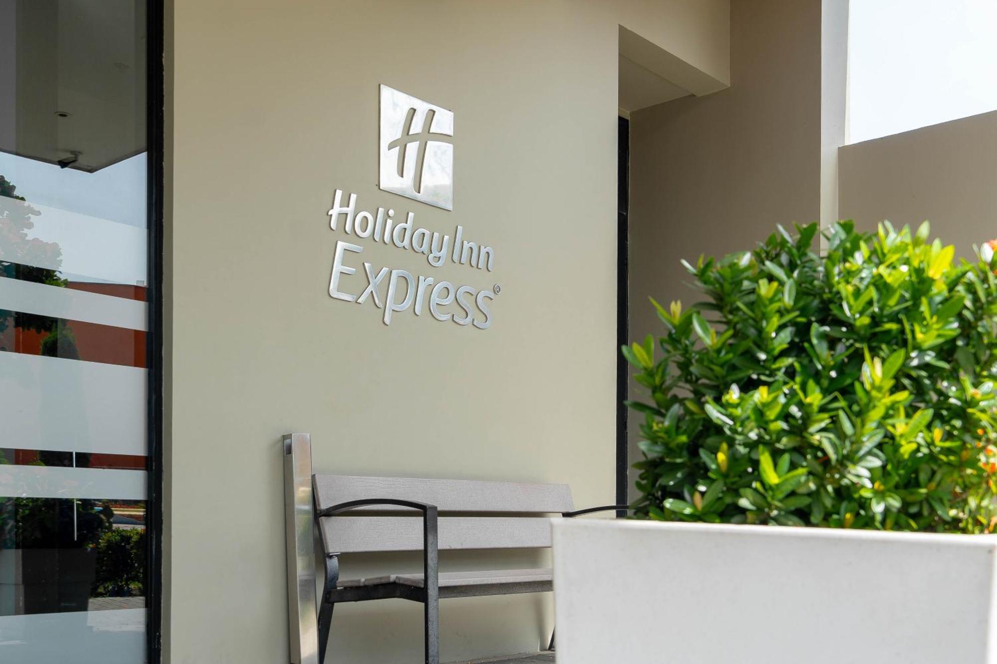 Holiday Inn Express Yopal By Ihg Ngoại thất bức ảnh